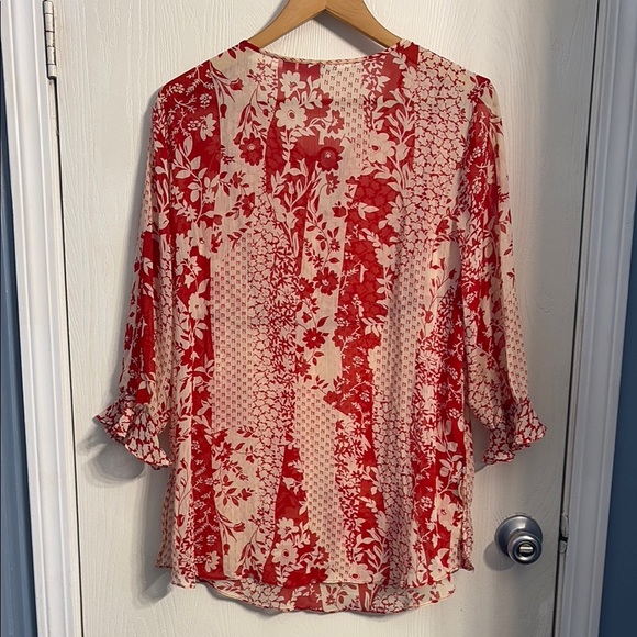 Red and cream Bell Sleeve Blouse with Tie Front - Picture 6 of 7